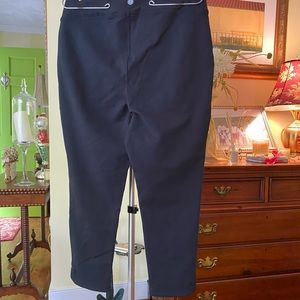 T by Talbots Crop Legging NWT SZ L. Black